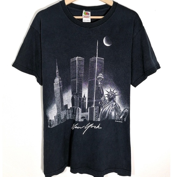 Fruit of the Loom Other - New York City Skyline Vintage T-Shirt Twin Towers Souvenir Tourist Shirt Blk Lrg